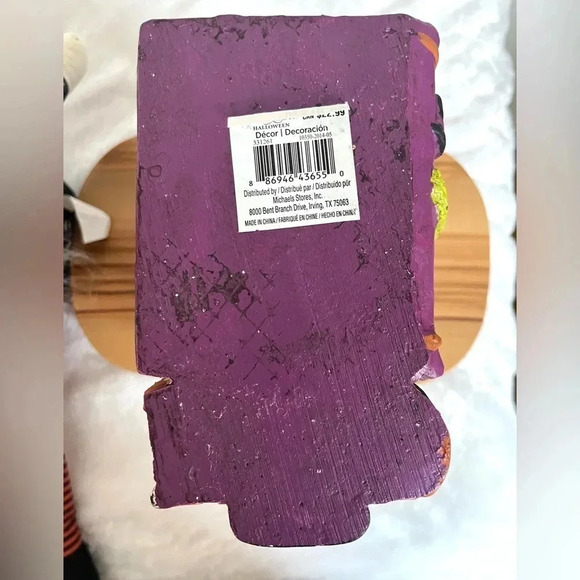 Halloween Gnome Shelf Sitter and Four Book Potion Spells Brews Skull Plaster - Picture 4 of 13